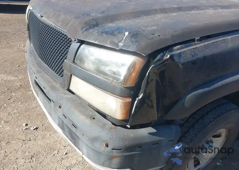 2004 Chevrolet Silverado 2500Hd z USA, uszkodzony, nr VIN 1GCHC23U04F176103